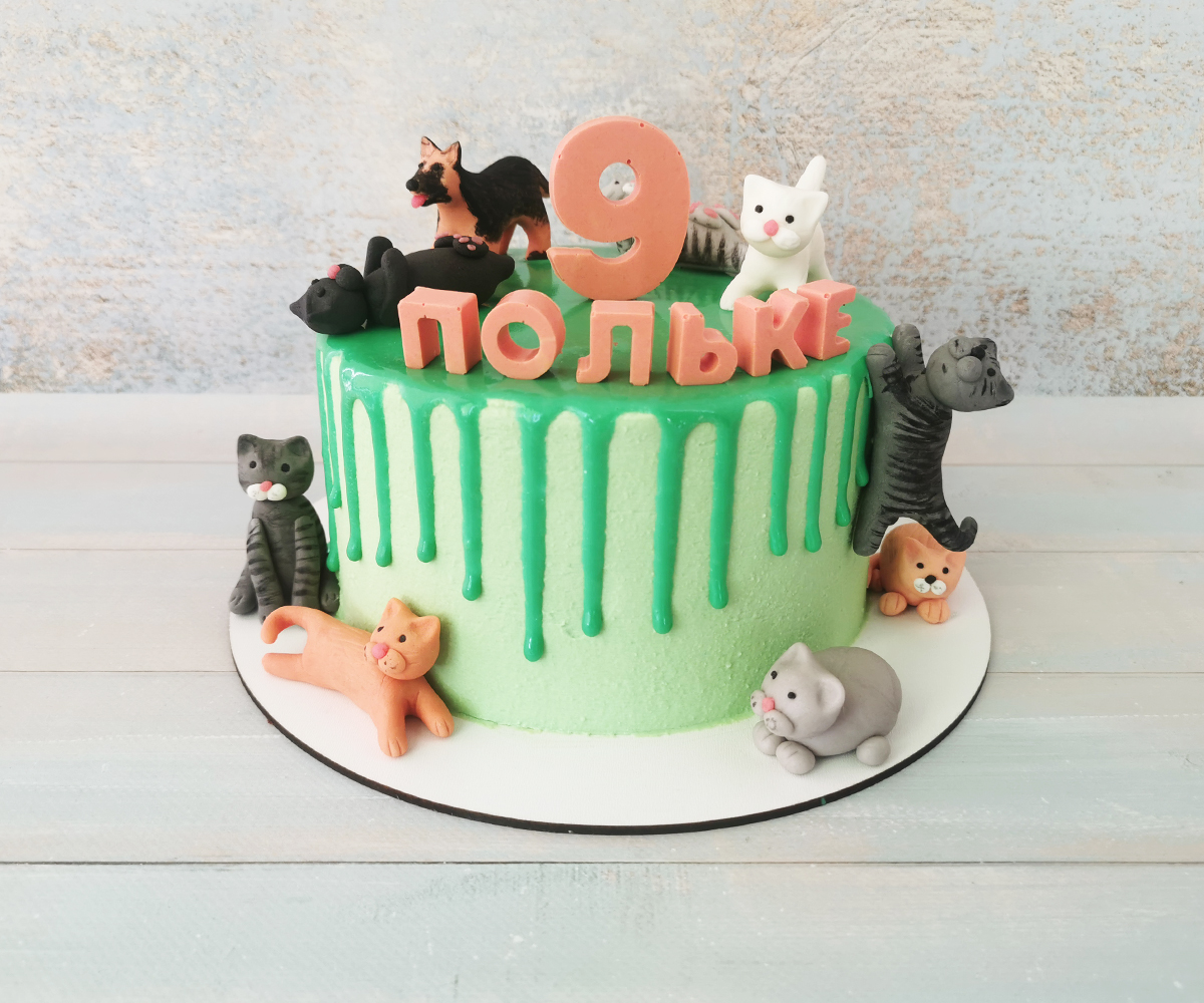 Торт c котиками и собачкой